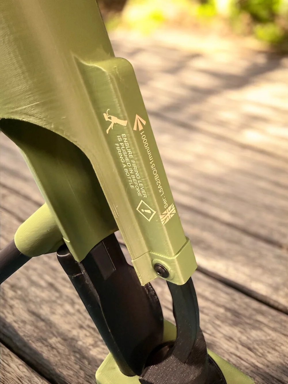 51mm Beer Bottle Mortar Bottle Opener – Novelty Cap-Launching Desk & Bar Accessory